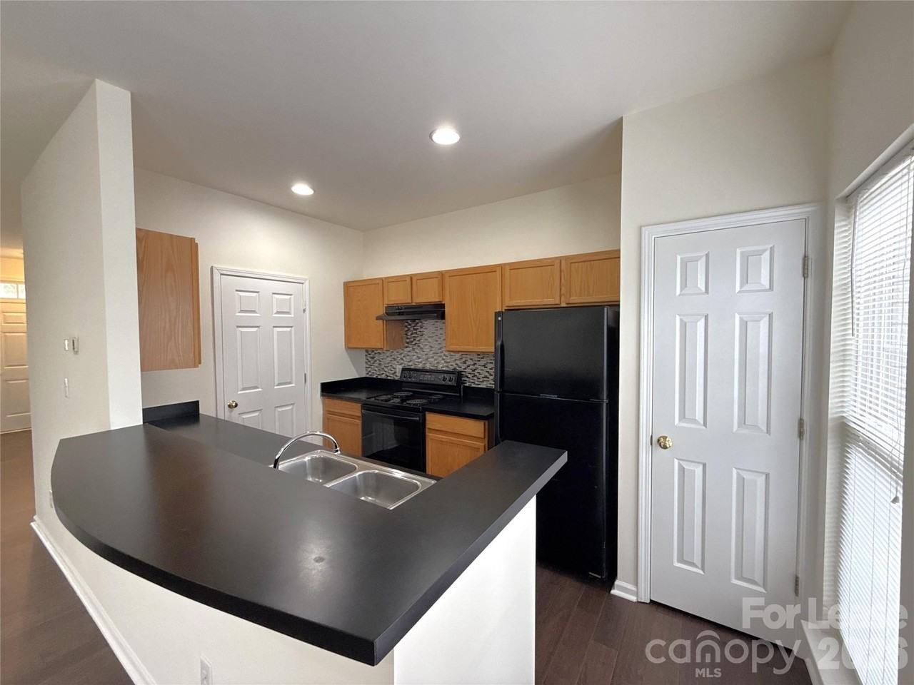 3038 Uxbridge Woods Ct - Photo 6 of 14