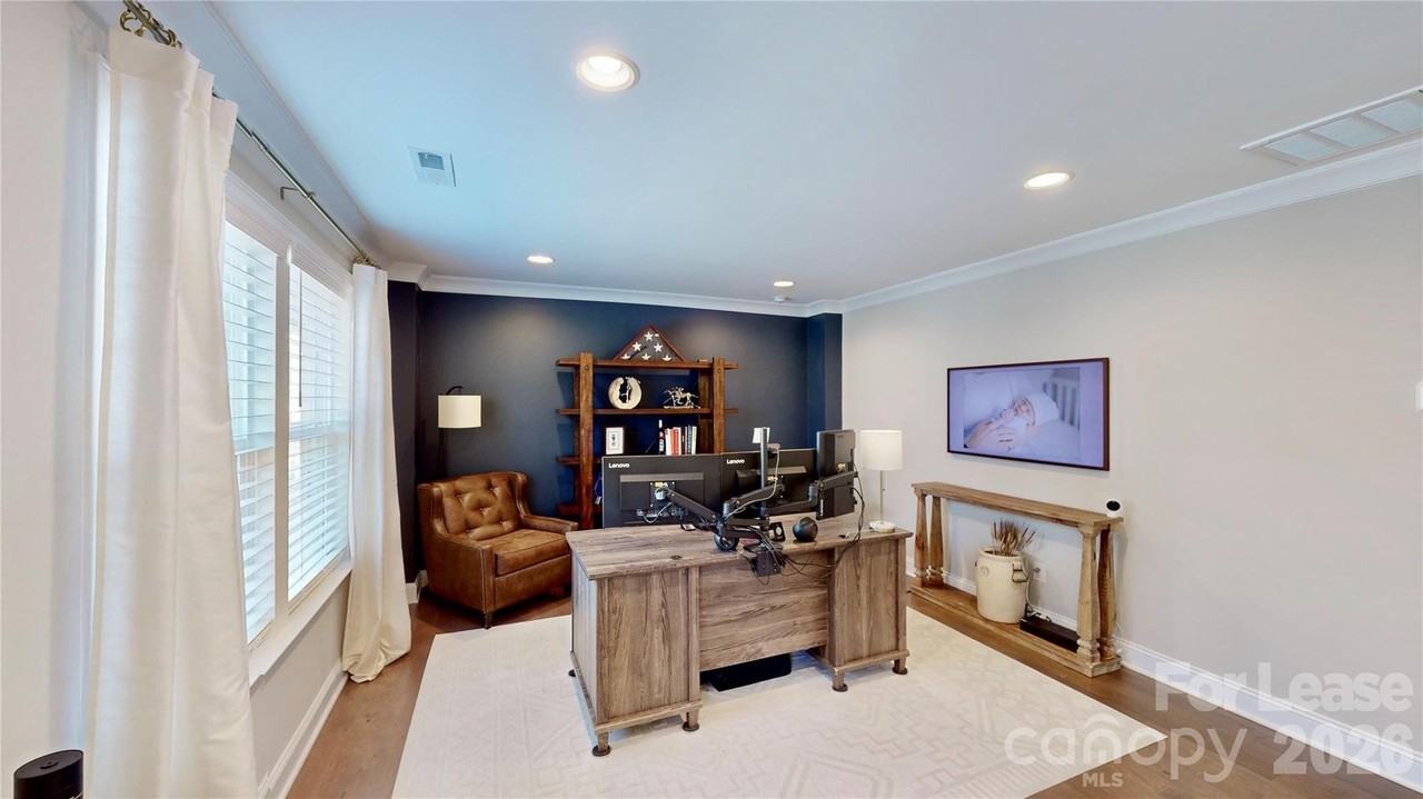 421 Grey Reagan Trl - Photo 3 of 33