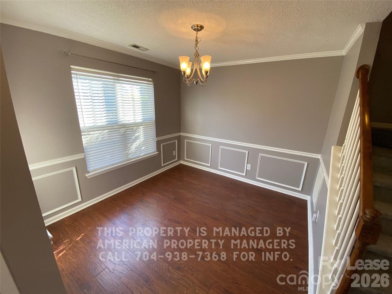 1271 Midlake Rd - Photo 7 of 15