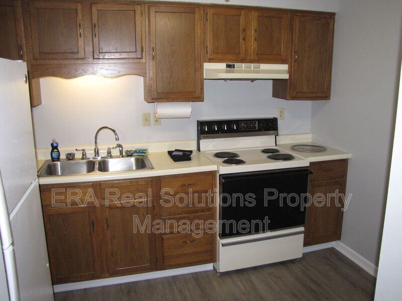 603 6th St Apt 1c - Photo 4 of 7