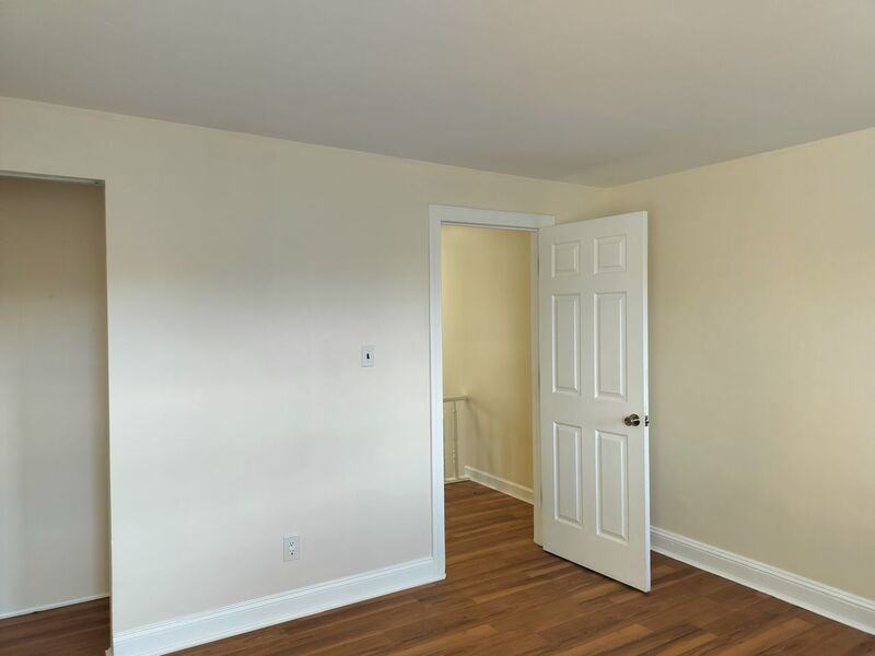 148 Hamilton Ave - Photo 2 of 17