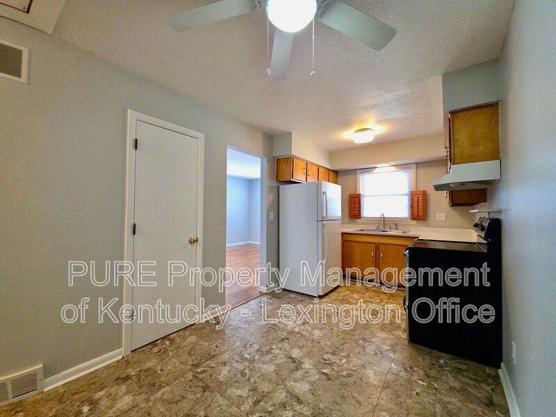 3510 Lansdowne Dr #B - Photo 7 of 22