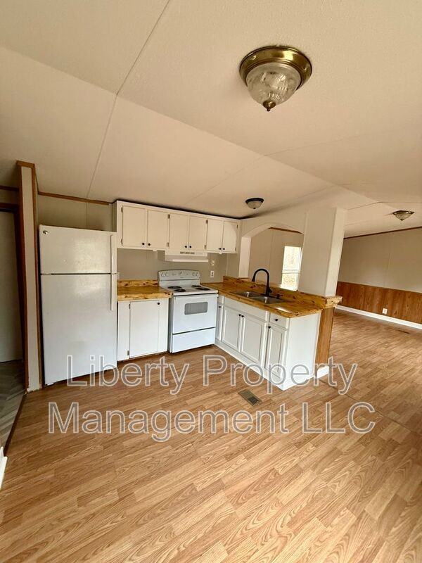 48 Hill Side Ln - Photo 4 of 11