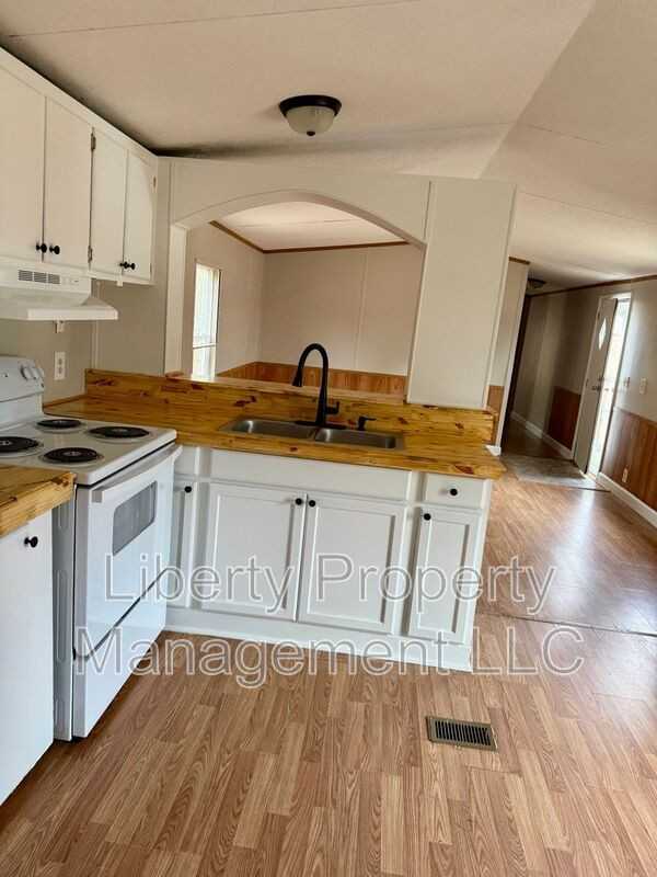 48 Hill Side Ln - Photo 5 of 11