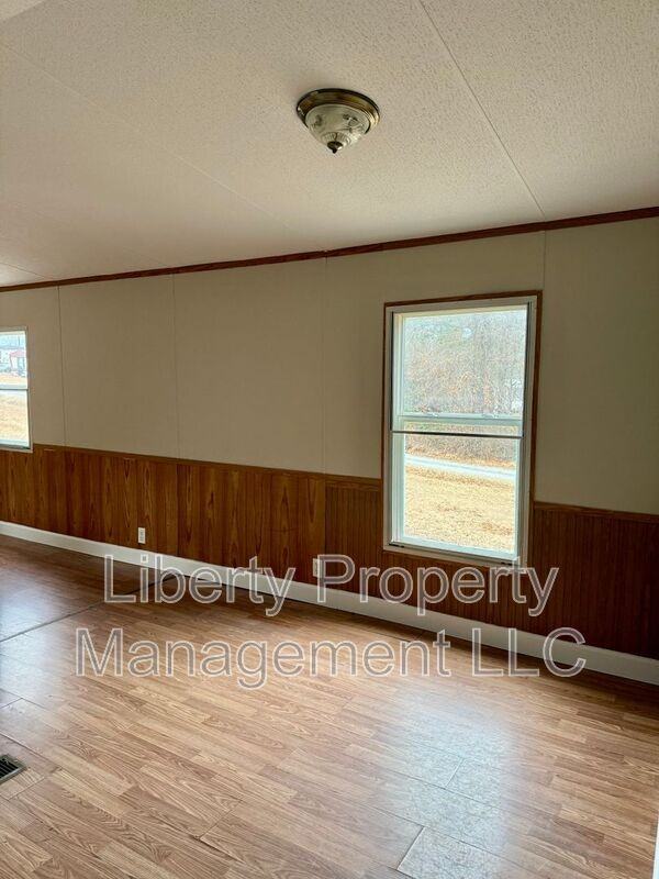 48 Hill Side Ln - Photo 7 of 11