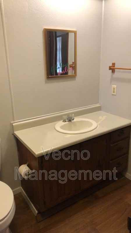 201 S Preston Rd #22 - Photo 2 of 23