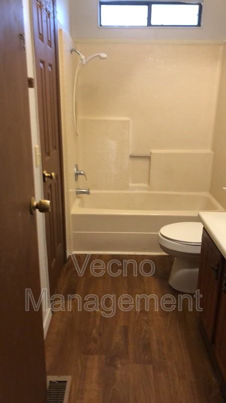 201 S Preston Rd #22 - Photo 4 of 23