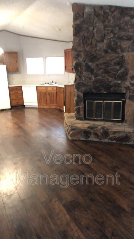 201 S Preston Rd #22 - Photo 2 of 23