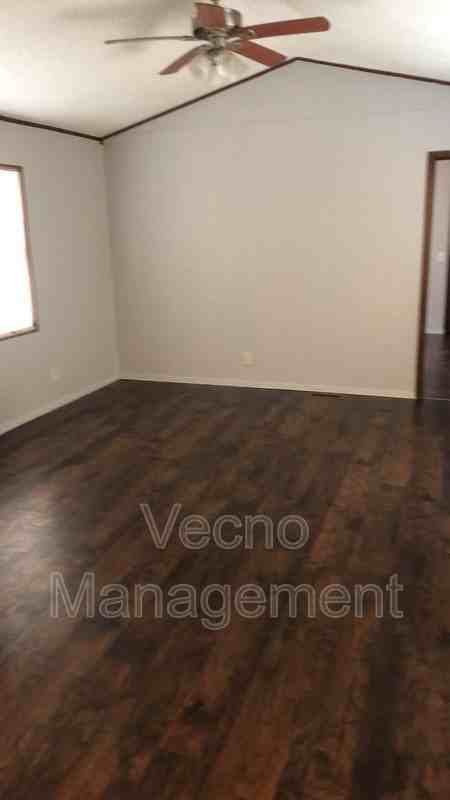 201 S Preston Rd #22 - Photo 3 of 23