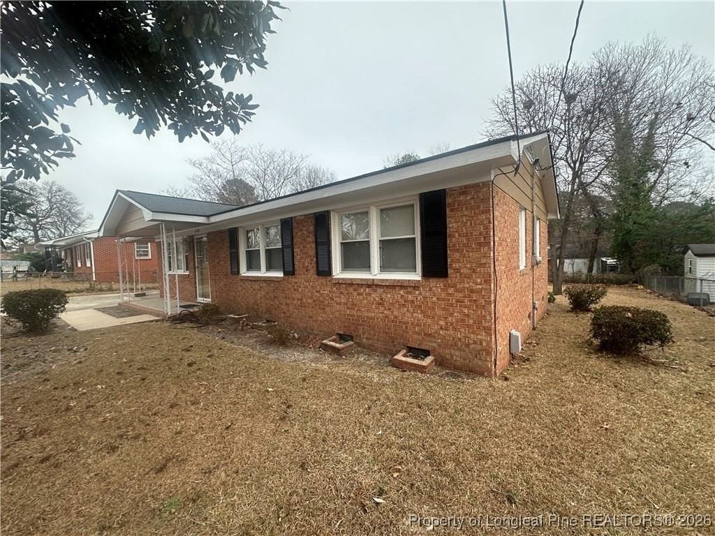 6120 Conaway Dr - Photo 2 of 28