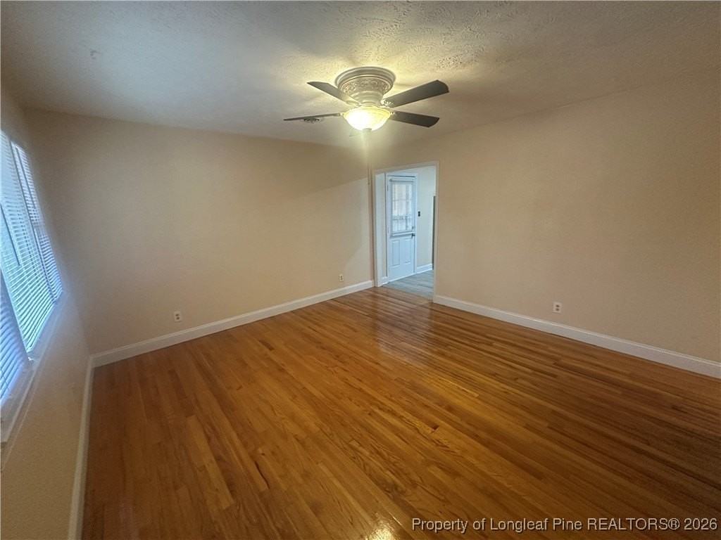 6120 Conaway Dr - Photo 6 of 28