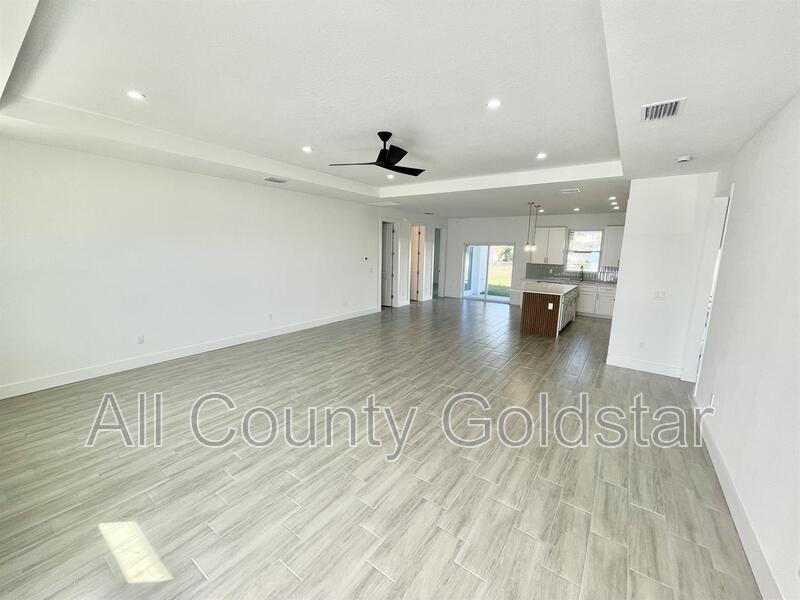 4661 Fairlane Dr - Photo 2 of 23