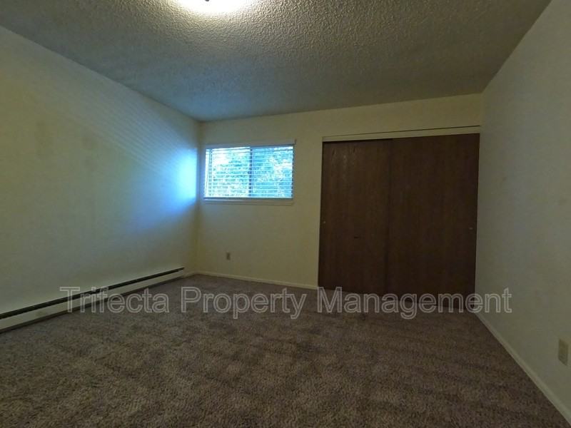 1644 E Pitkin St - Photo 2 of 15