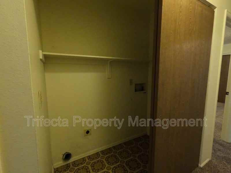 1644 E Pitkin St - Photo 7 of 15