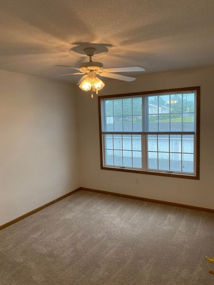 High Point Apartments - Photo 5 of 22