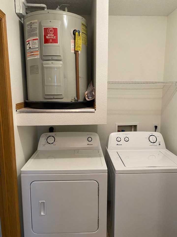 High Point Apartments - Photo 7 of 22