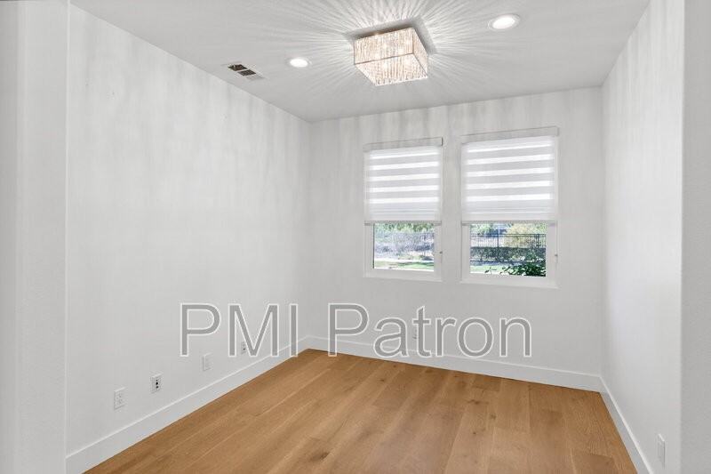 356 W Weeping Willow Ave - Photo 4 of 23