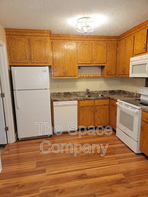 262 Fleming Rd #A - Photo 3 of 3