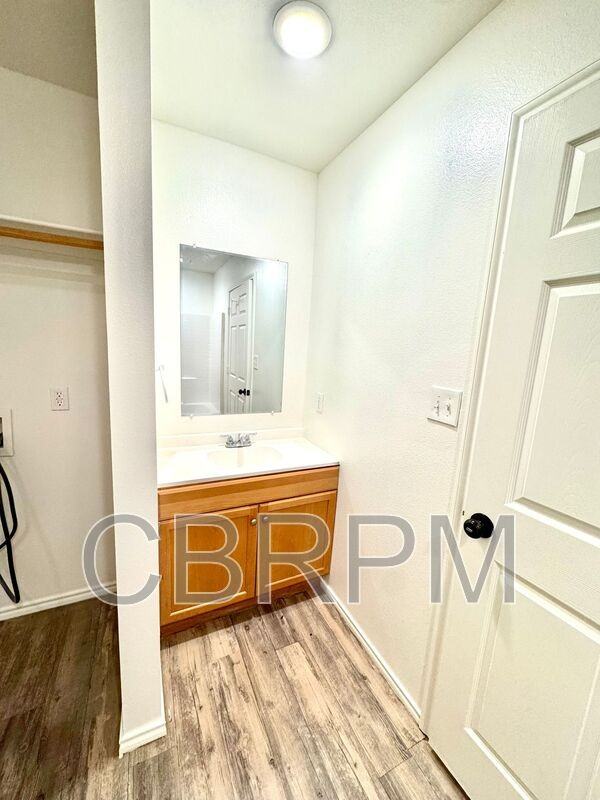 2117 E Broadway #2 - Photo 3 of 26