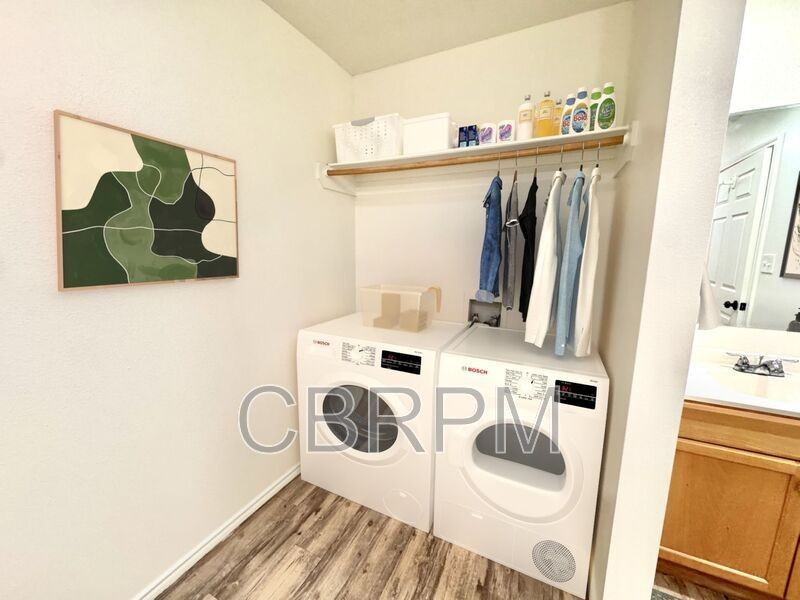 2117 E Broadway #2 - Photo 6 of 26