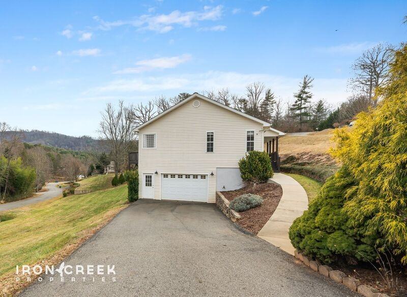 8 Rose Briar Cir - Photo 2 of 35