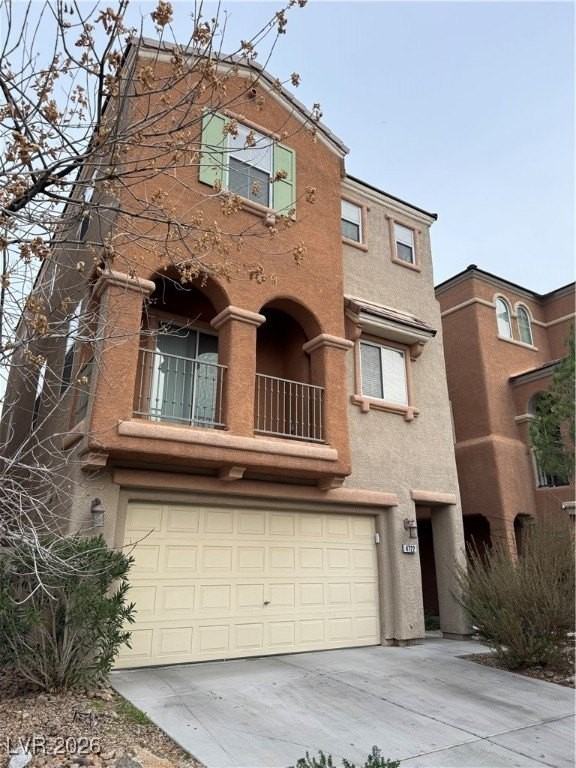 4722 Cortina Rancho St - Photo 2 of 18