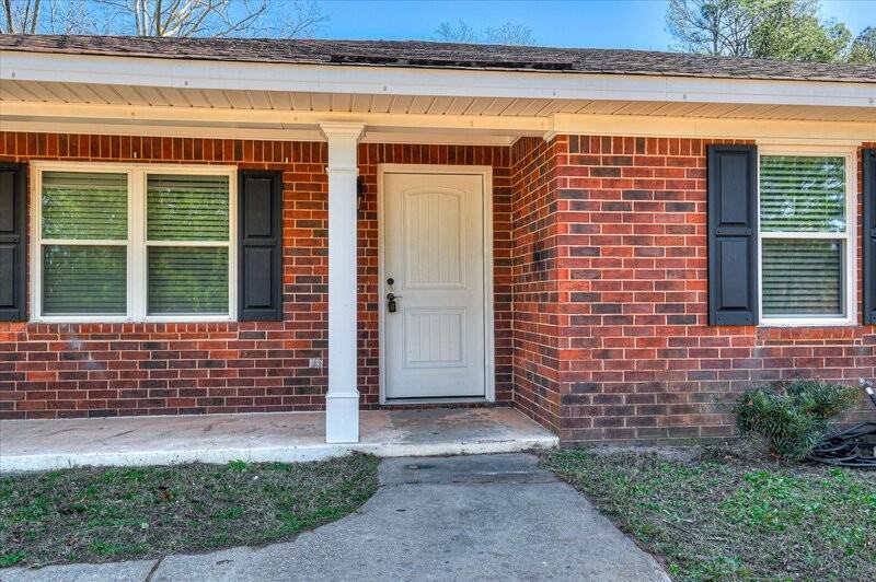 2572 Tara Heights Cir - Photo 5 of 30