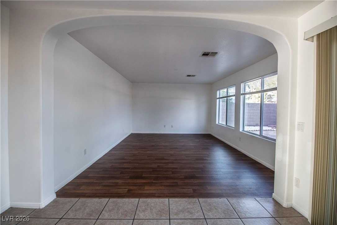 5312 Las Cruces Heights St - Photo 7 of 27