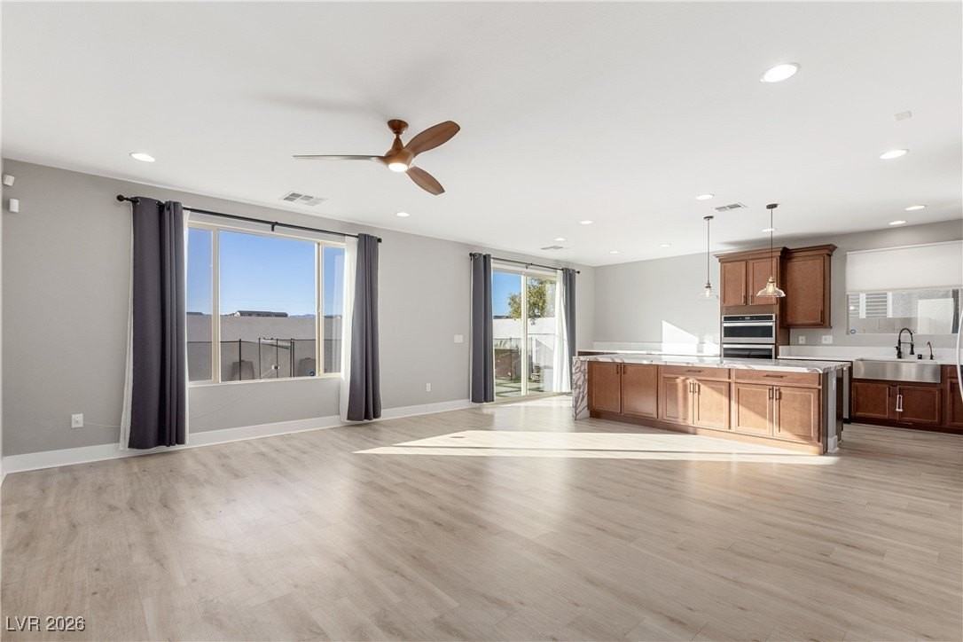 9929 Fletcher Peak Ave - Photo 3 of 30