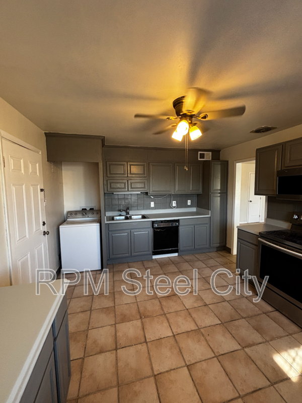 2521 Emilia St - Photo 2 of 22