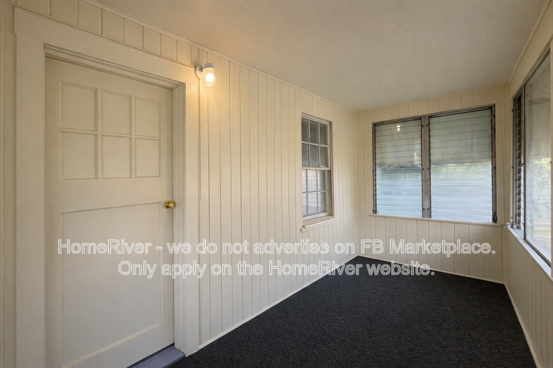 1550 W 11th St - Photo 2 of 16