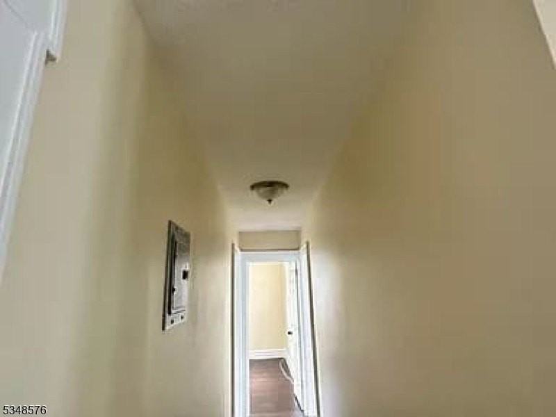 111 Cleremont Ave - Photo 7 of 23