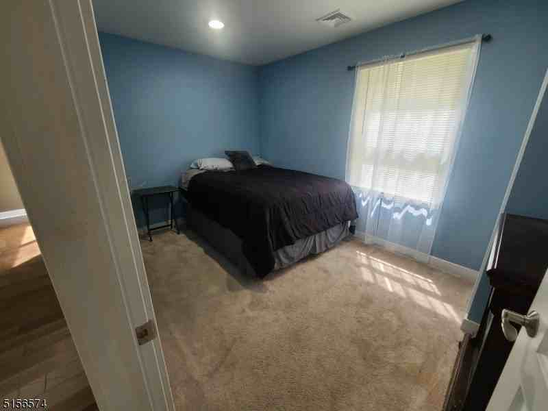 126 Mack St - Photo 7 of 13