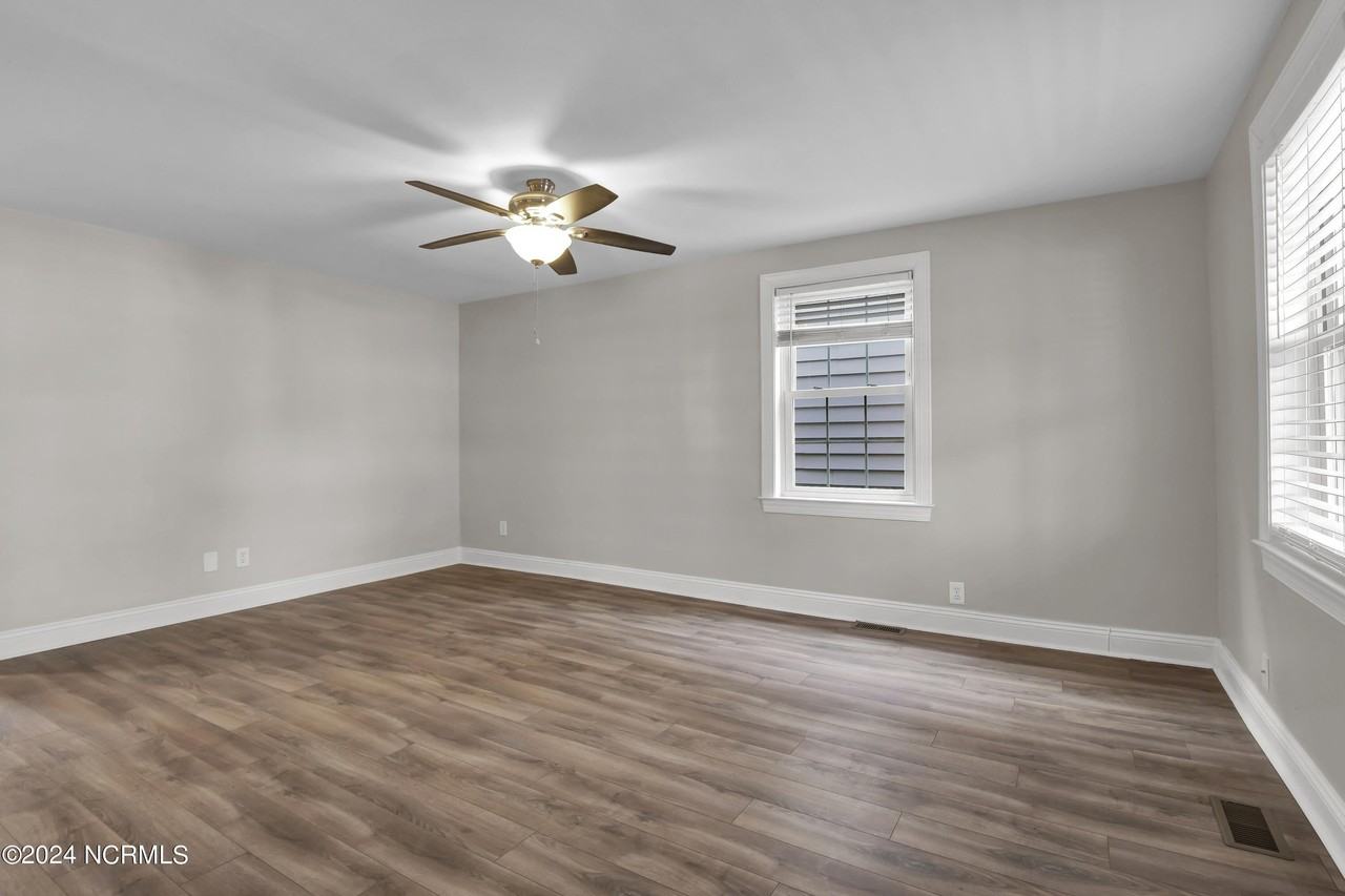 708 Dawson St - Photo 7 of 21