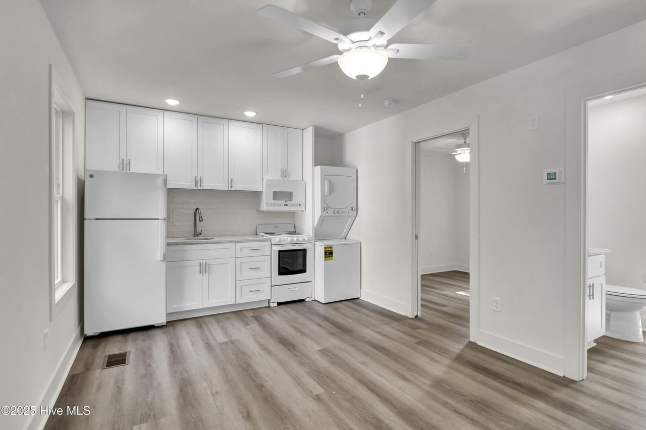 313 Queen St Unit A #A - Photo 4 of 9