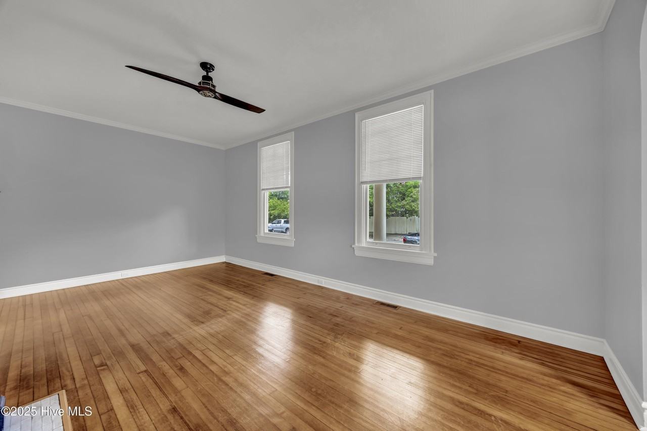 8 S 7th St Ste A #A - Photo 4 of 25