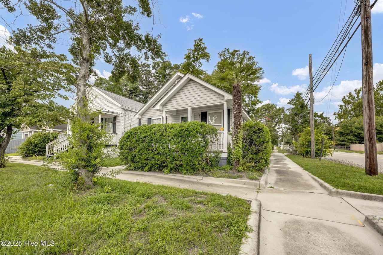 100 S 11th St - Photo 3 of 19