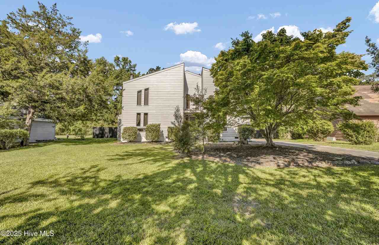 14 Creekstone Ln - Photo 2 of 24