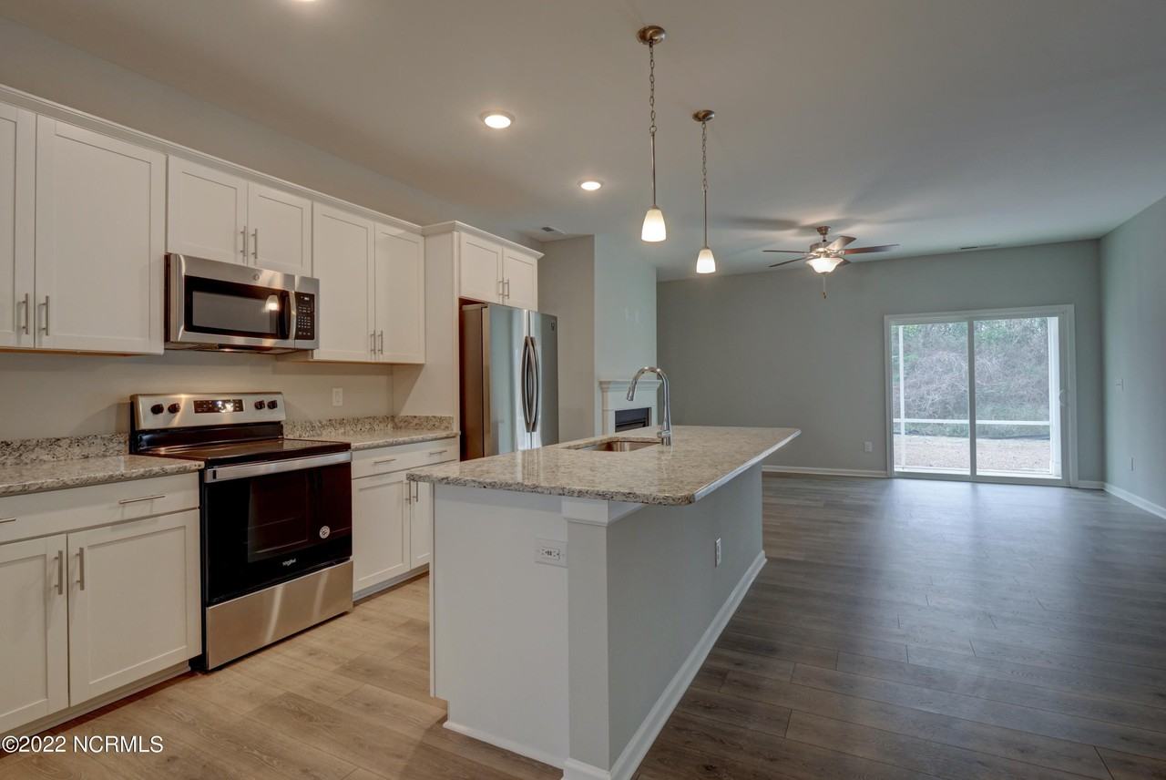 4409 Finch Ln - Photo 2 of 23