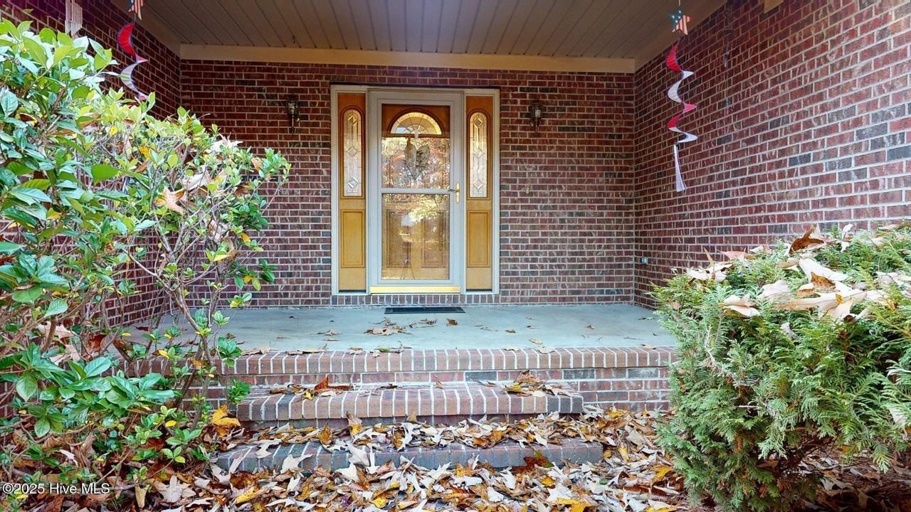 1236 Rays Bridge Rd - Photo 4 of 50