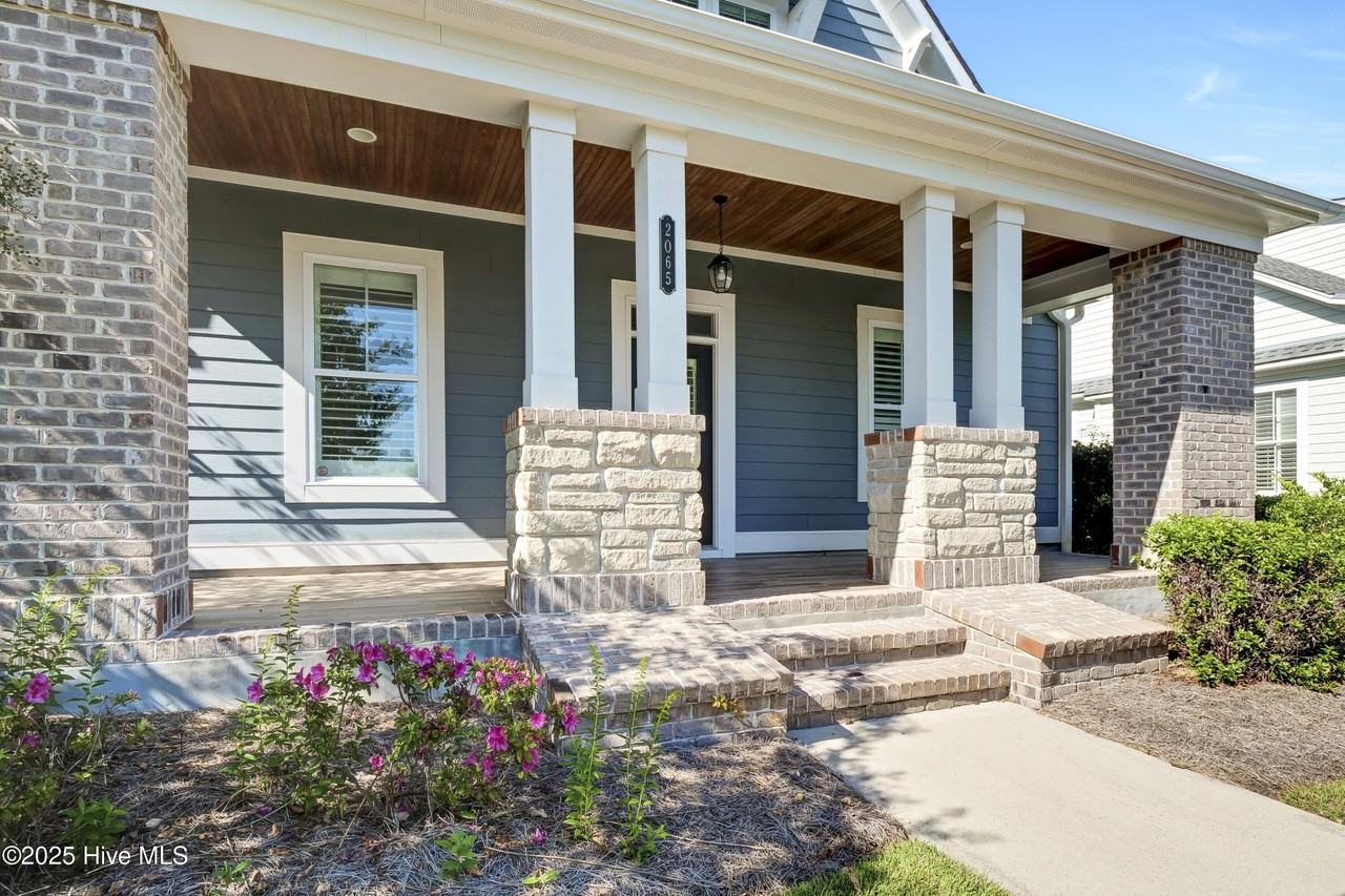 2065 Shelmore Way - Photo 3 of 50