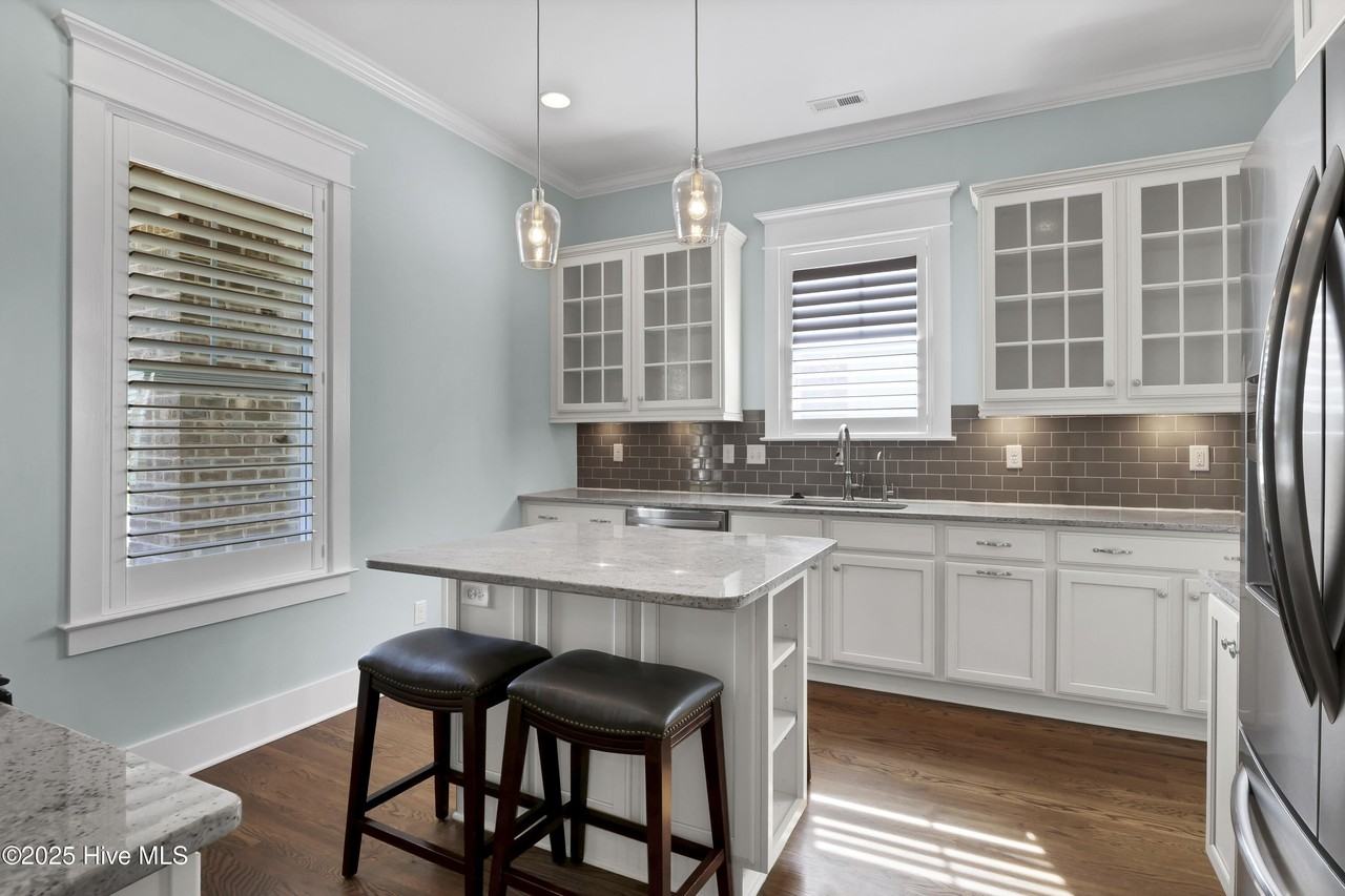 2065 Shelmore Way - Photo 7 of 50