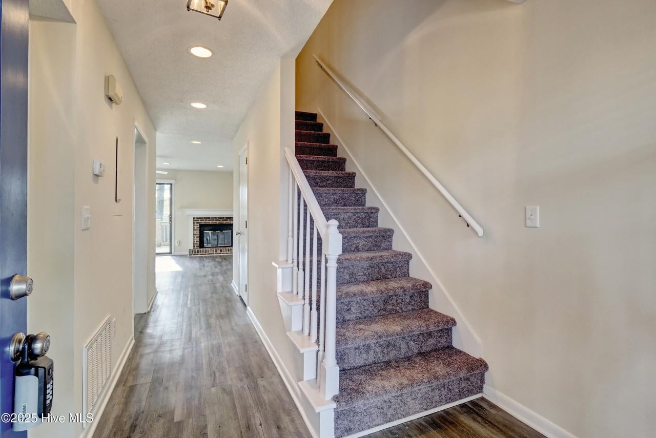 2029 Eastwood Rd Apt 116 #116 - Photo 3 of 24