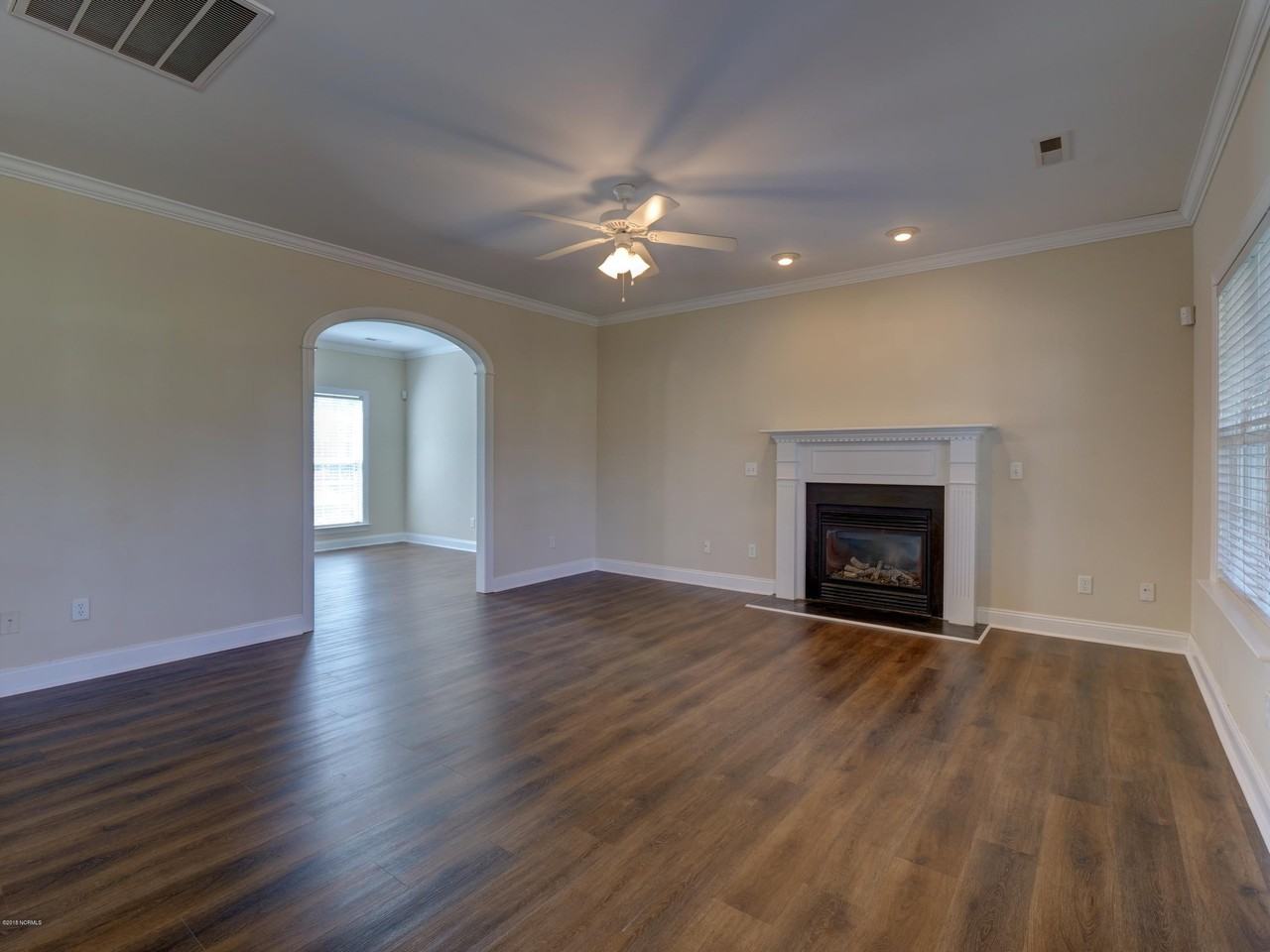 217 Windchime Dr - Photo 7 of 30