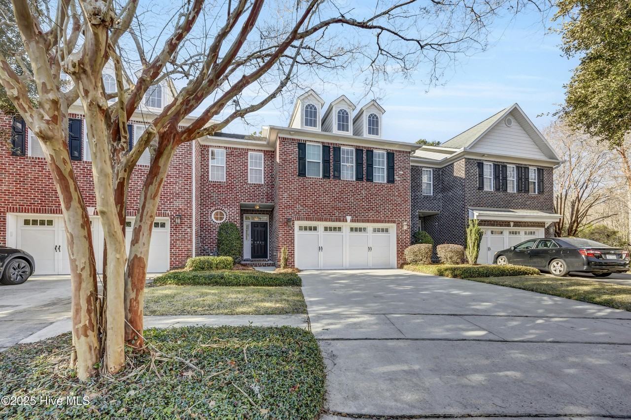 4844 Whitner Dr - Photo 2 of 27