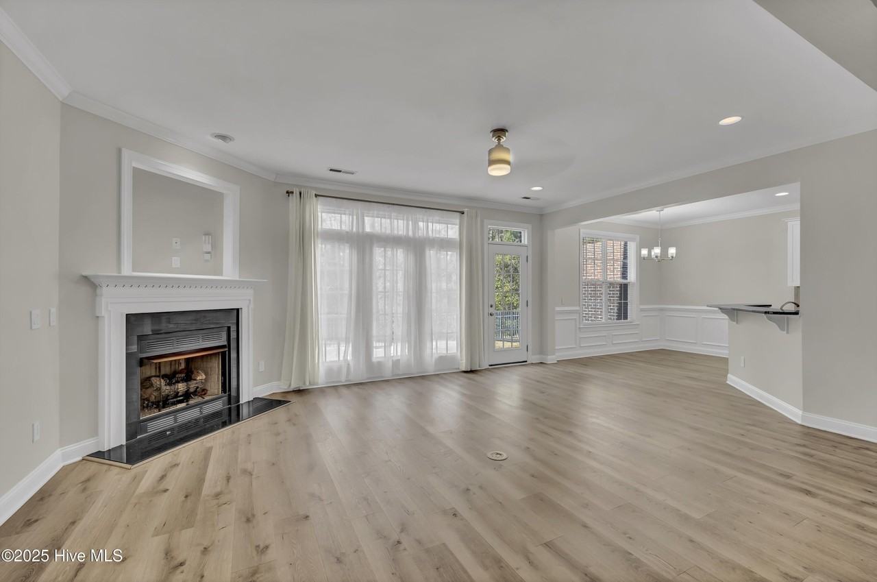 4844 Whitner Dr - Photo 7 of 27