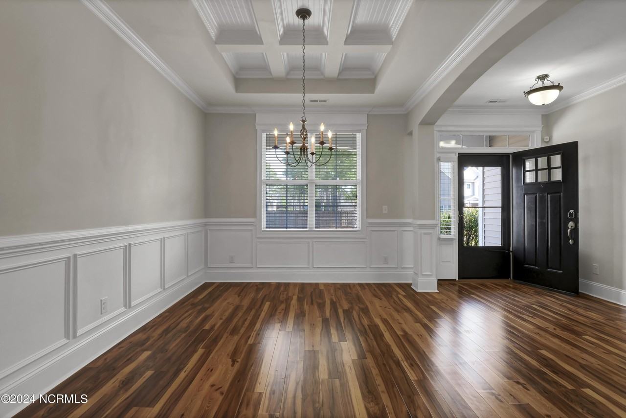 804 Ovates Ln - Photo 4 of 32