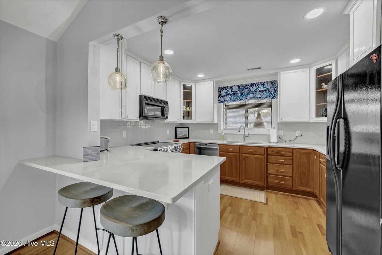 1003 Bay Branch Cir - Photo 7 of 25