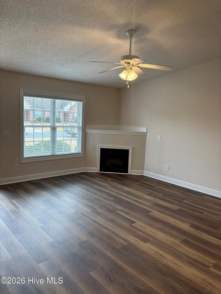 2998 Kinsey Loop Unit B #B - Photo 4 of 18