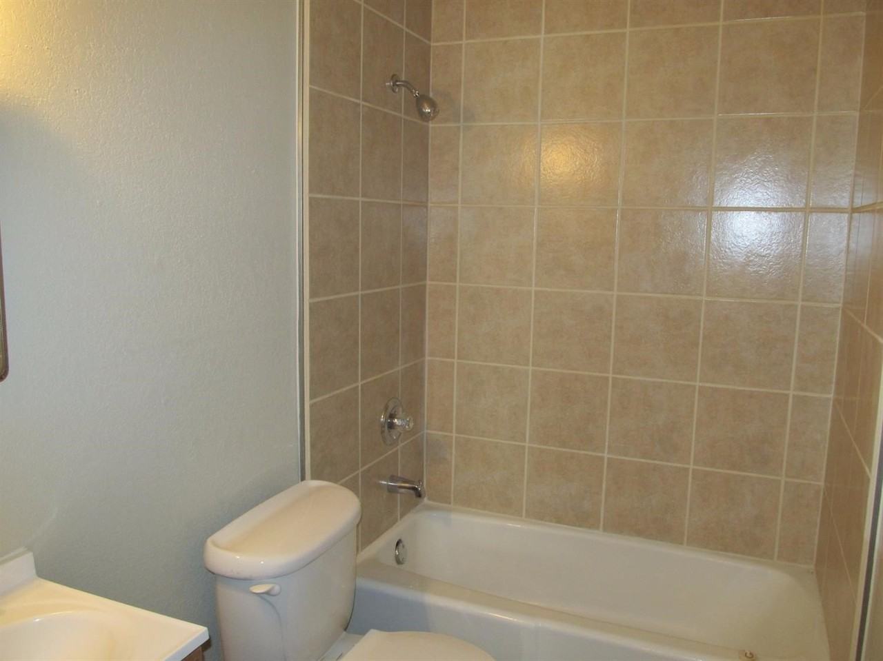 4516 35th St Apt B #B - Photo 7 of 7